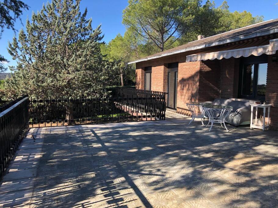 Holiday home Rana, Con Amplio Jardin, Barbacoa Y Piscina Valdemorillo