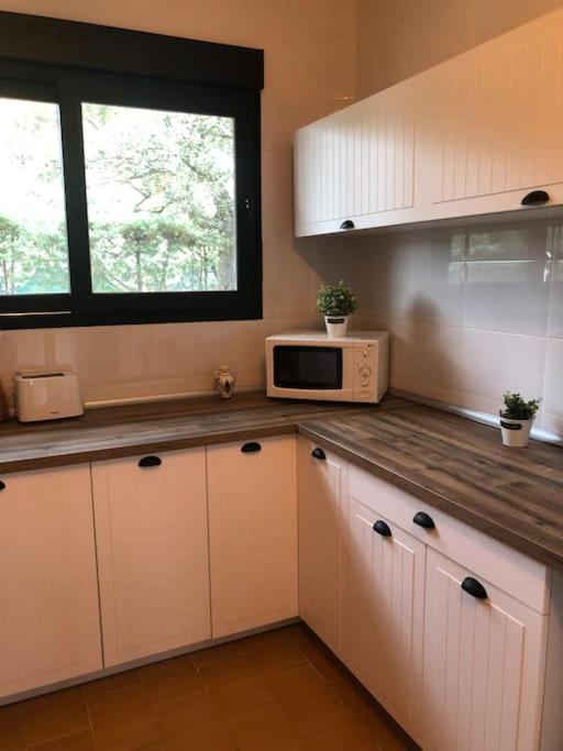 Rana, Con Amplio Jardin, Barbacoa Y Piscina Ferienhaus