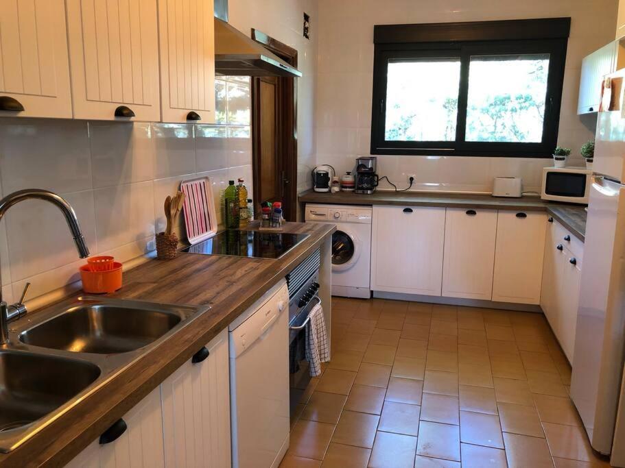 Rana, Con Amplio Jardin, Barbacoa Y Piscina Ferienhaus Valdemorillo