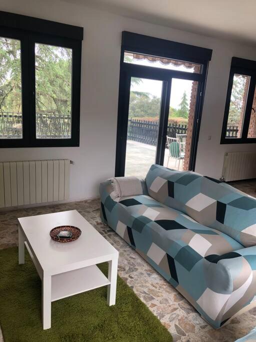 Rana, Con Amplio Jardin, Barbacoa Y Piscina Ferienhaus
